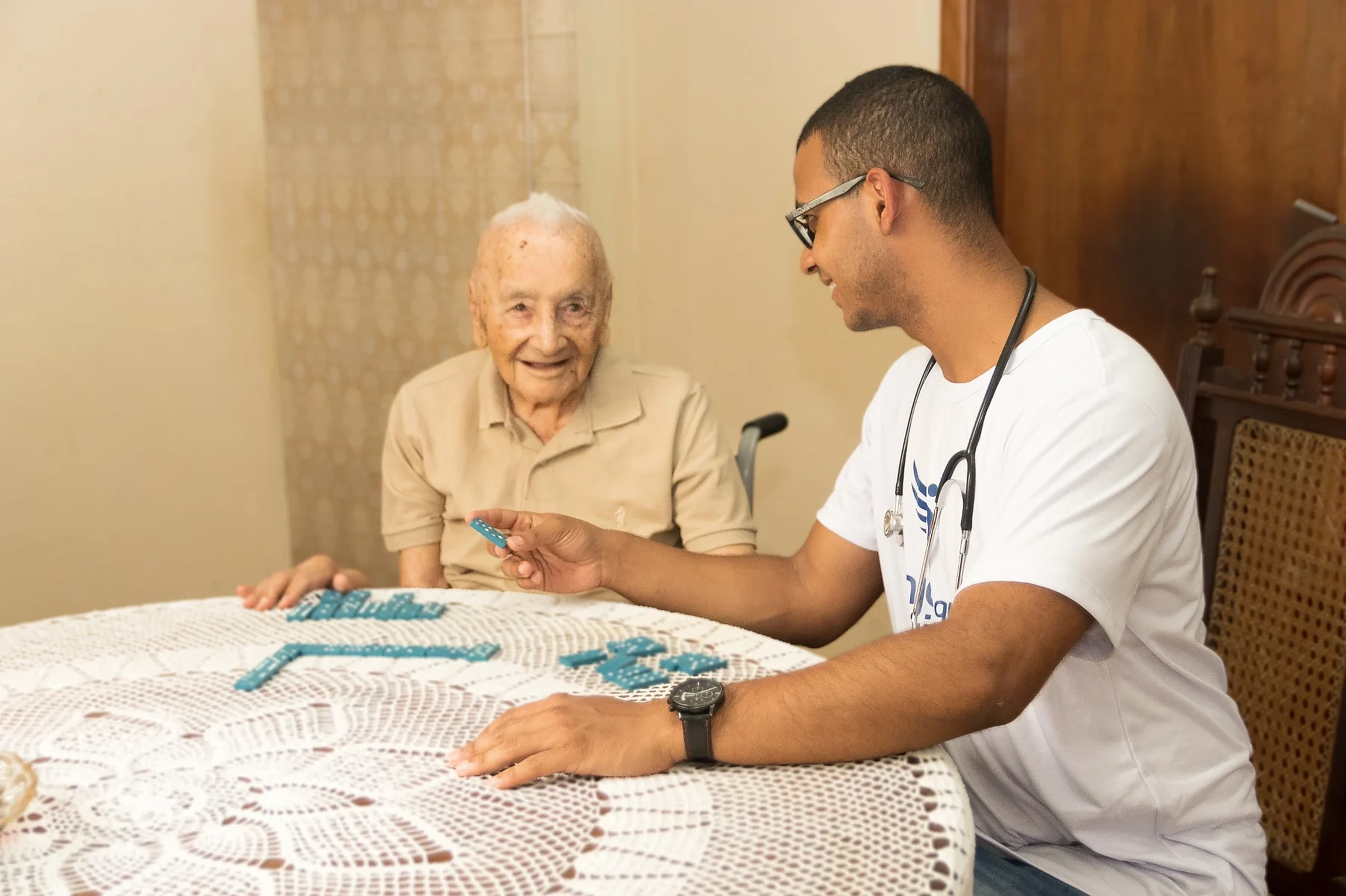 Atendimento domiciliar da Anjos que Cuidam em Araxá